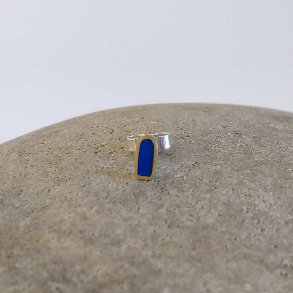 Earring stud - Bright blue arch